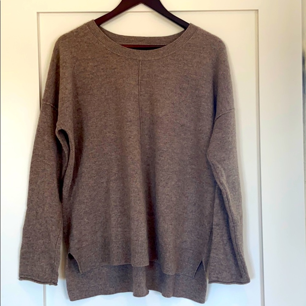 EUC Tahari Pure Luxe Hi/Lo Cashmere
